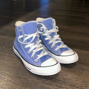 Converse Chuck Taylor All Star Indigo. size 7W. still good as new!